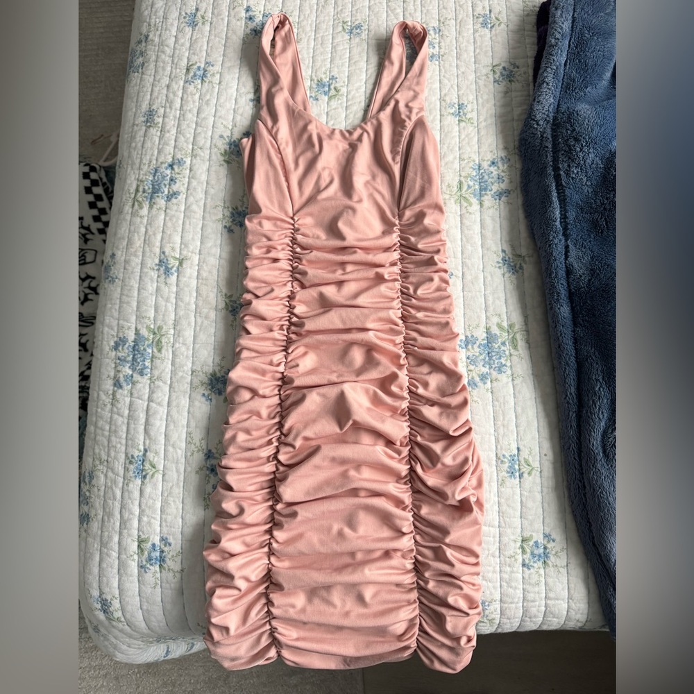 tiger mist: iamgia pink bodyconon dress🩷🩷